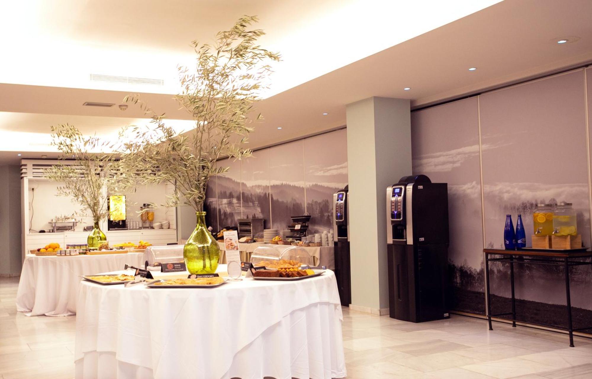 Hotel Oasis Cordoba Luaran gambar